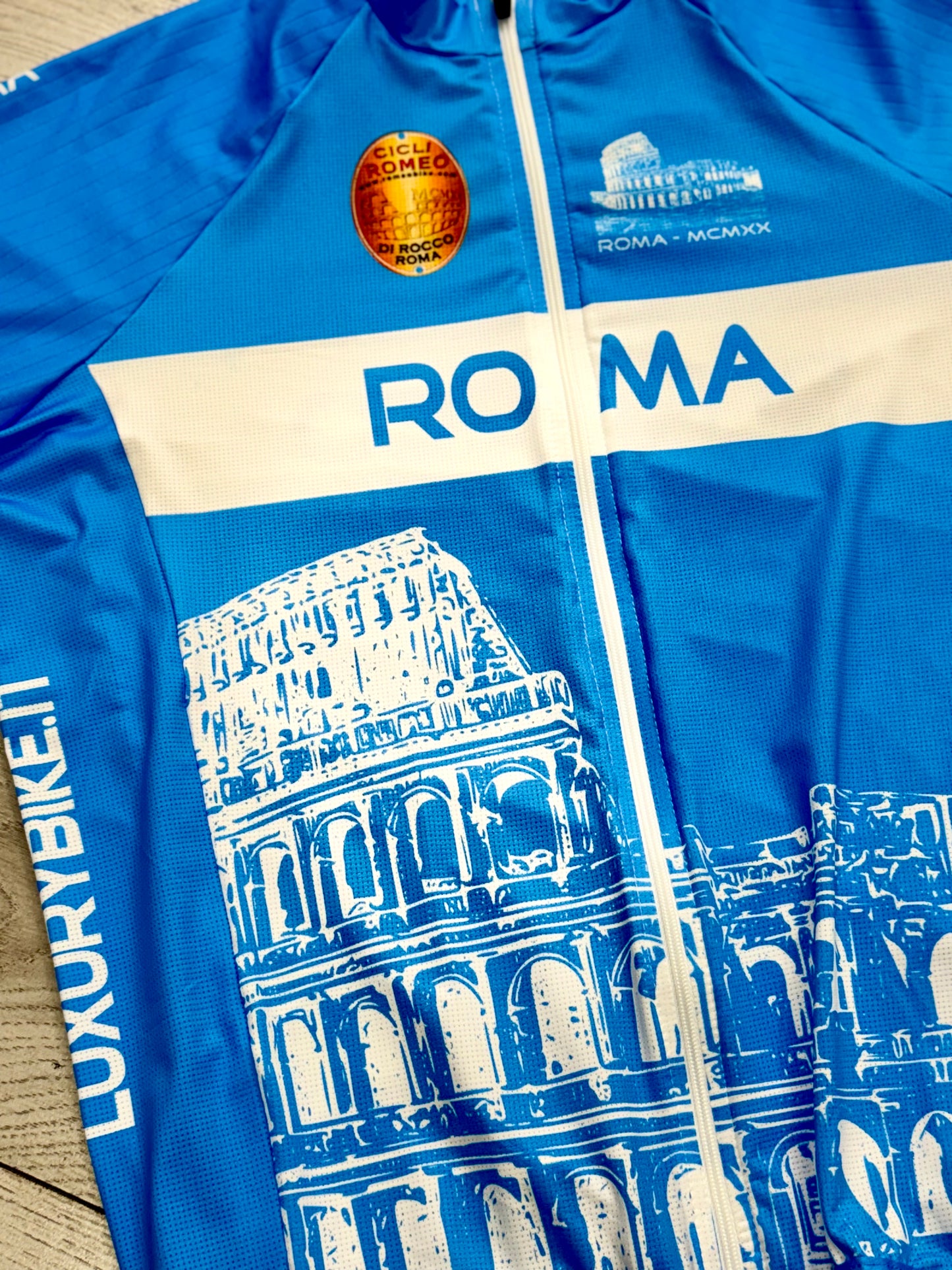 Roma gold jersey