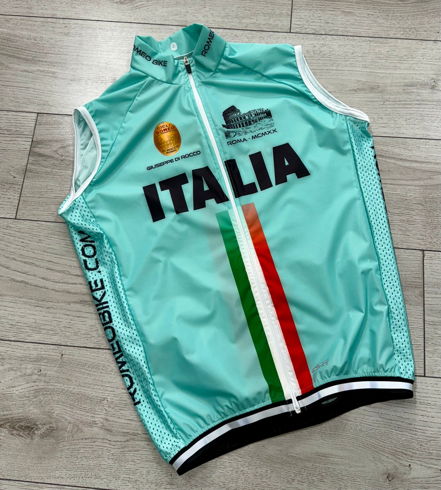 Wind Jacket Italia b