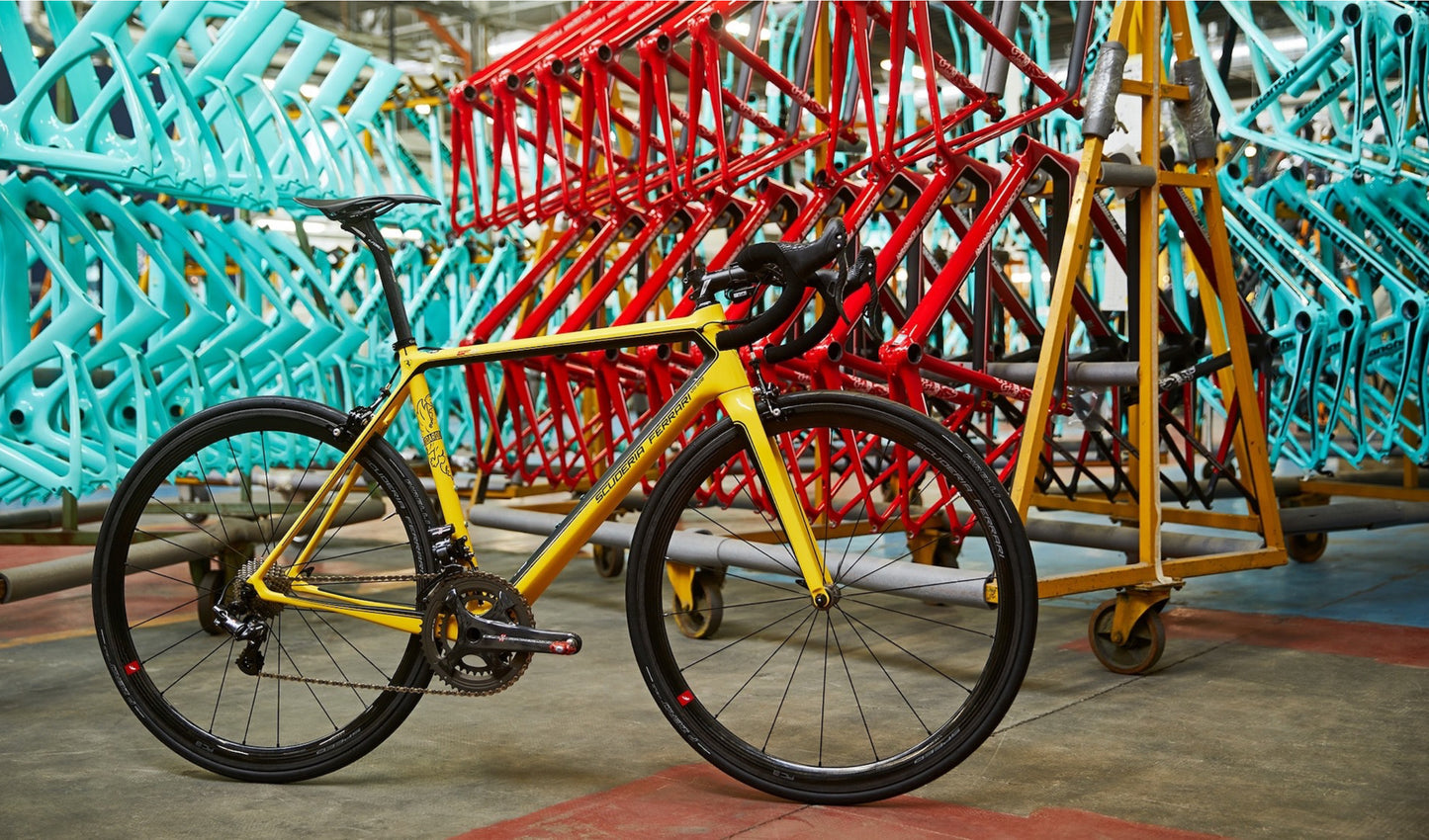 Bianchi Ferrari SF01 Limited edition